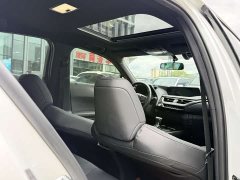 Lexus UX 2020 200 Special Edition - фото 18