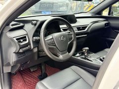 Lexus UX 2020 200 Special Edition - фото 9