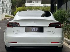 Tesla Model 3 2022 rear-wheel drive version - фото 9
