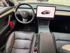 Tesla Model 3 rear-wheel drive version - фото 8