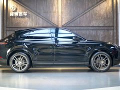 Porsche Cayenne Coupé 3.0T Platinum Edition - фото 4