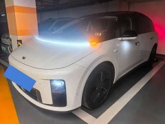 Li Auto Ideal i8 Standard Edition - фото 1