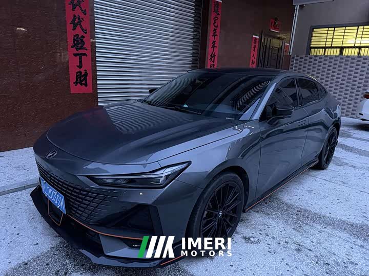 Changan UNI-V 1.5T sports version - автомобиль из Китая