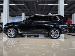 BMW X7 2023 xDrive40i Luxury Package - фото 3
