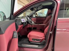 AITO Wenjie M8 extended range Ultra version 53.4kWh 5-seater version (192-line lidar) - фото 8