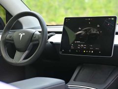 Tesla Model Y rear-wheel drive version - фото 5