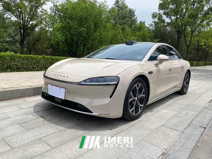 Luxeed Zhijie S7 855km Max - автомобиль из Китая