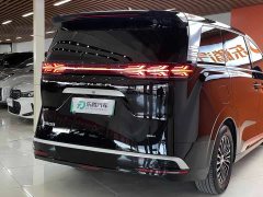 Denza D9 2022 DM-i 970 four-wheel drive premium - фото 9