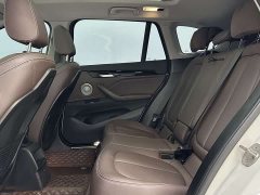 BMW X1 sDrive20Li fashionable - фото 8