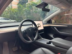 Tesla Model Y standard range rear-wheel drive version - фото 7