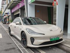 Li Auto Zhiji L6 Max - фото 1