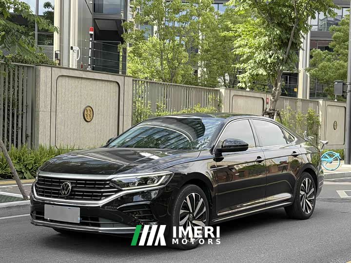 Volkswagen Passat 380TSI Deluxe Edition - автомобиль из Китая