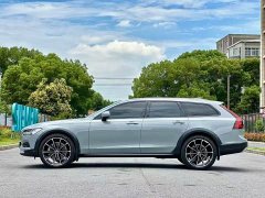 Volvo V90 Cross Country B5 AWD Smart Edition - фото 15