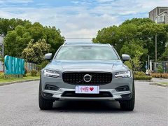Volvo V90 Cross Country B5 AWD Smart Edition - фото 2