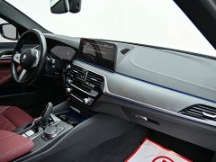 BMW 5 Series 530Li leading M sports package - фото 16