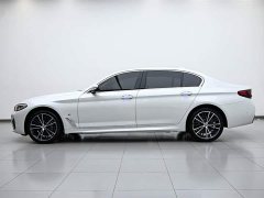 BMW 5 Series 530Li leading M sports package - фото 5
