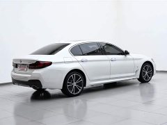 BMW 5 Series 530Li leading M sports package - фото 7