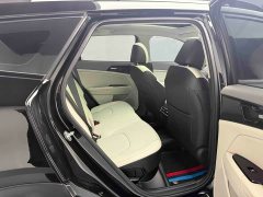 Lynk & Co Lion Extension 2023 1.5T two-wheel drive premium version - фото 8