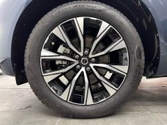 Volvo XC60 B5 four-wheel drive Zhiyuan luxury version - фото 6