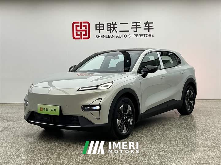 Lynk & Co Dark Blue S05 2026 520Max pure electric version - автомобиль из Китая