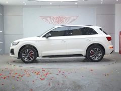 Audi Q5L 40 TFSI luxury and dynamic - фото 2