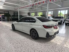 BMW 3 Series 320Li M Sport Package - фото 5