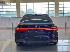BMW 7 Series 2021 740Li Leading M Sports Package - фото 5