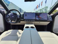 Li Auto Ideal L6 Max - фото 14