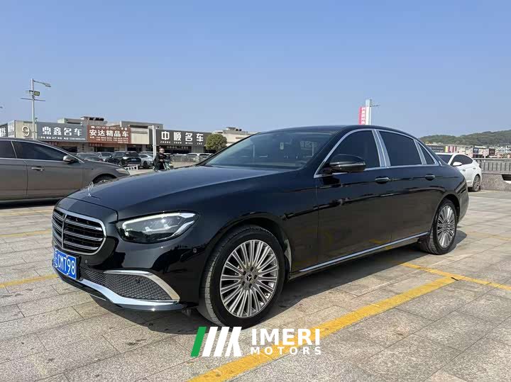 Mercedes-Benz E-Class Facelift II E 300 L Luxury