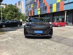 Changan UNI-V 1.5T premium - фото 2