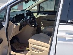Buick GL8 Land Business Class Intelligent Edition - фото 3