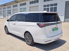 Buick GL8 Land Business Class Intelligent Edition - фото 6