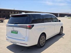 Buick GL8 Land Business Class Intelligent Edition - фото 8