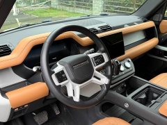 Land Rover Defender 110 3.0T P400 Dark Special Edition - фото 6