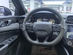 Lynk & Co 03 1.5TD DCT Pro - фото 6