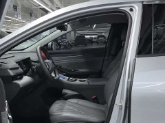 Geely Galaxy L6 EM-i 140km long range version - фото 9