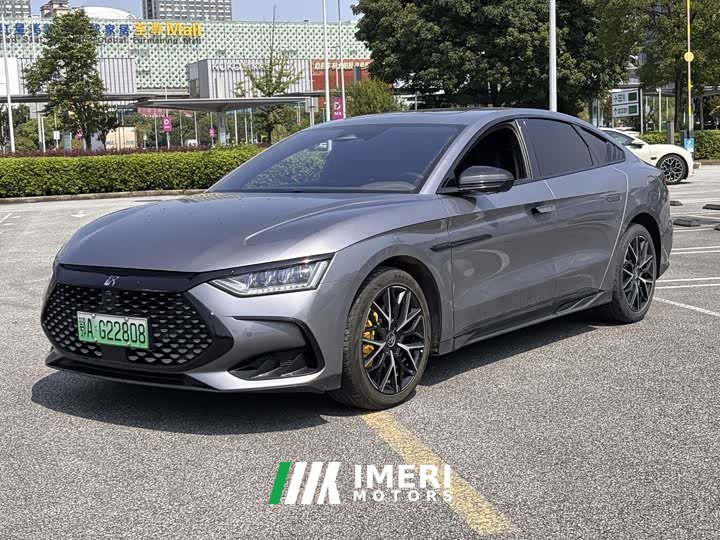 BYD Han DM-i 121KM Premium Edition - автомобиль из Китая