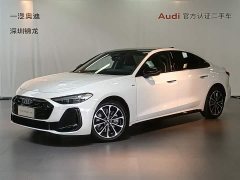 Audi A5L 2.0T Sports Edition Plus - фото 1