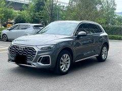 Audi Q5L 40T luxury and dynamic - фото 1