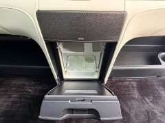 Lexus LM 2020 300h four-seat Royal Edition - фото 14