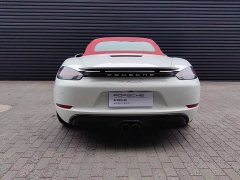Porsche 718 Boxster 2.0T - фото 6