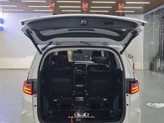 Honda Odyssey 2.0L Sharp Exclusive Edition - фото 19