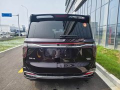 Hongqi HQ9 PHEV 2.0T four-wheel drive luxury version - фото 7