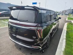 Hongqi HQ9 PHEV 2.0T four-wheel drive luxury version - фото 8