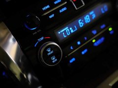 Alfa Romeo Alfa Dual Engine 2.5L Premium Gold Edition - фото 12