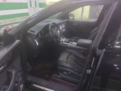 Audi Q8 55 TFSI Dark Knight Hall Edition - фото 7