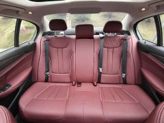 BMW 5 Series 530Li leading M sports package - фото 14