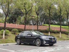 BMW 5 Series 530Li leading M sports package - фото 3
