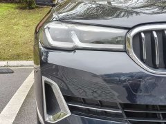 BMW 5 Series 530Li leading M sports package - фото 5
