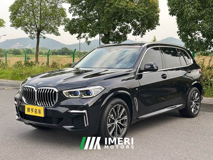BMW X5 facelift xDrive 30Li exclusive M sports package - автомобиль из Китая